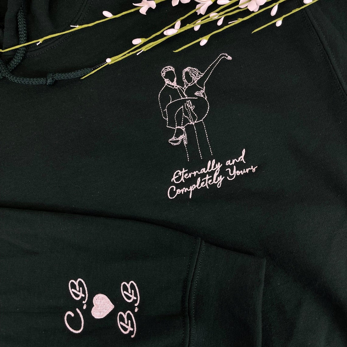 Custom Embroidered Sweatshirt Personalized Couple Photo Portrait Outline Sweatshirt Gift for Couple & Friend